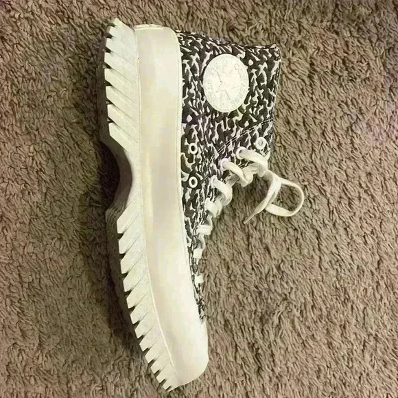 Converse CHUCK TAYLOR All Star Lugged 2.0 Jacquard Shoe High Top Shoe - Picture 10 of 15